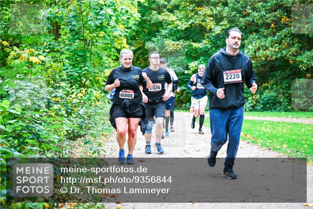 12.10.2025 - Bramfelder Halbmarathon 2025 Dr. Thomas Lammeyer http://msf.ph/oto/9356844 12.10.2025 10:58:59 Laufen 2026, 2220, 248 meine-sportfotos.de