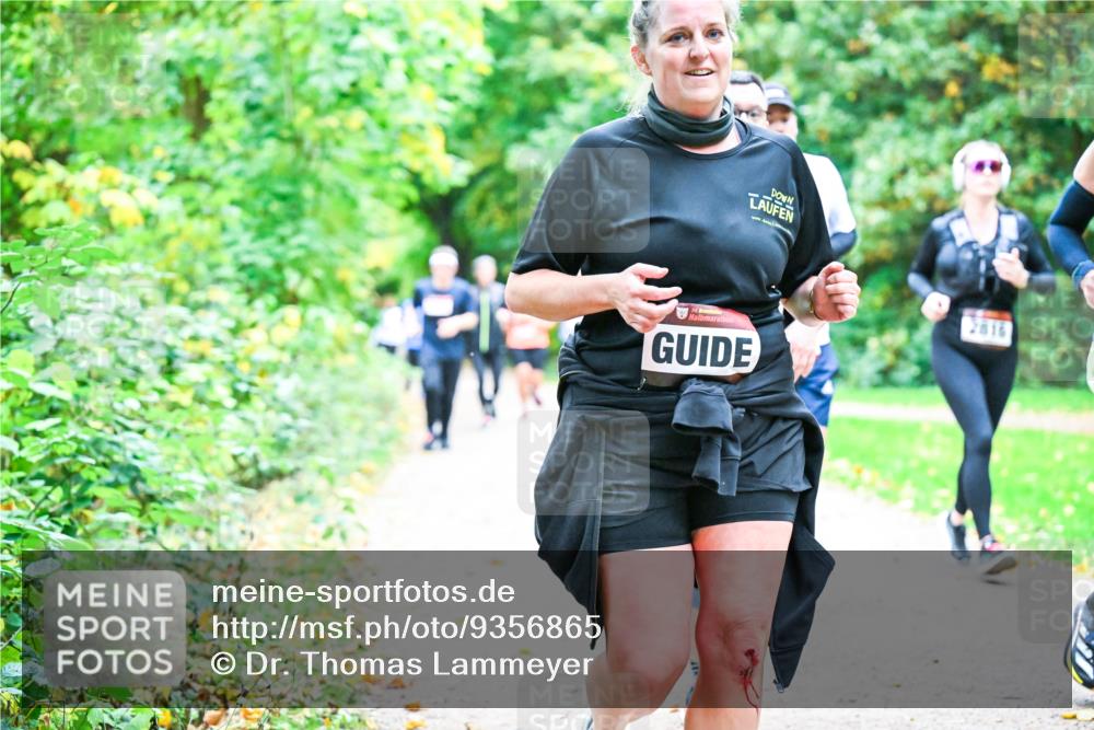 12.10.2025 - Bramfelder Halbmarathon 2025 Dr. Thomas Lammeyer http://msf.ph/oto/9356865 12.10.2025 10:59:02 Laufen 34, 2816 meine-sportfotos.de