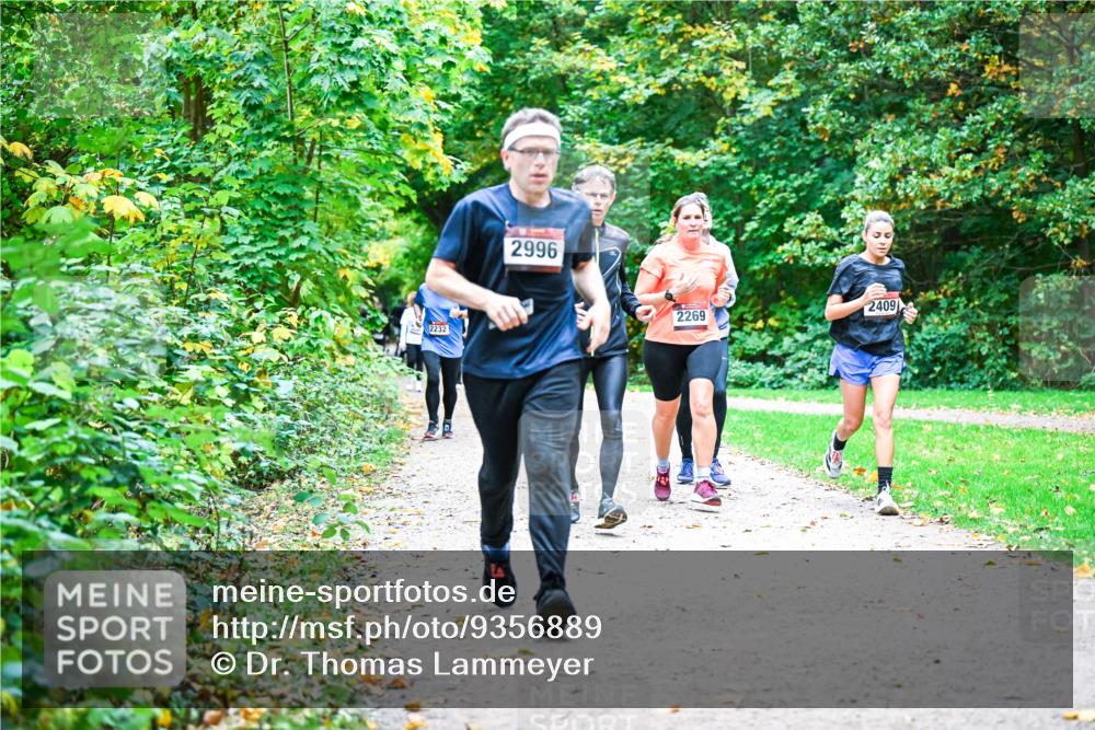 12.10.2025 - Bramfelder Halbmarathon 2025 Dr. Thomas Lammeyer http://msf.ph/oto/9356889 12.10.2025 10:59:06 Laufen 2232, 2996, 2269, 2409 meine-sportfotos.de