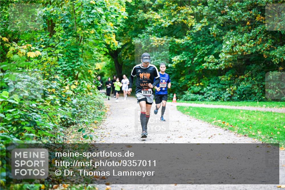 12.10.2025 - Bramfelder Halbmarathon 2025 Dr. Thomas Lammeyer http://msf.ph/oto/9357011 12.10.2025 10:59:29 Laufen 2878, 2483 meine-sportfotos.de