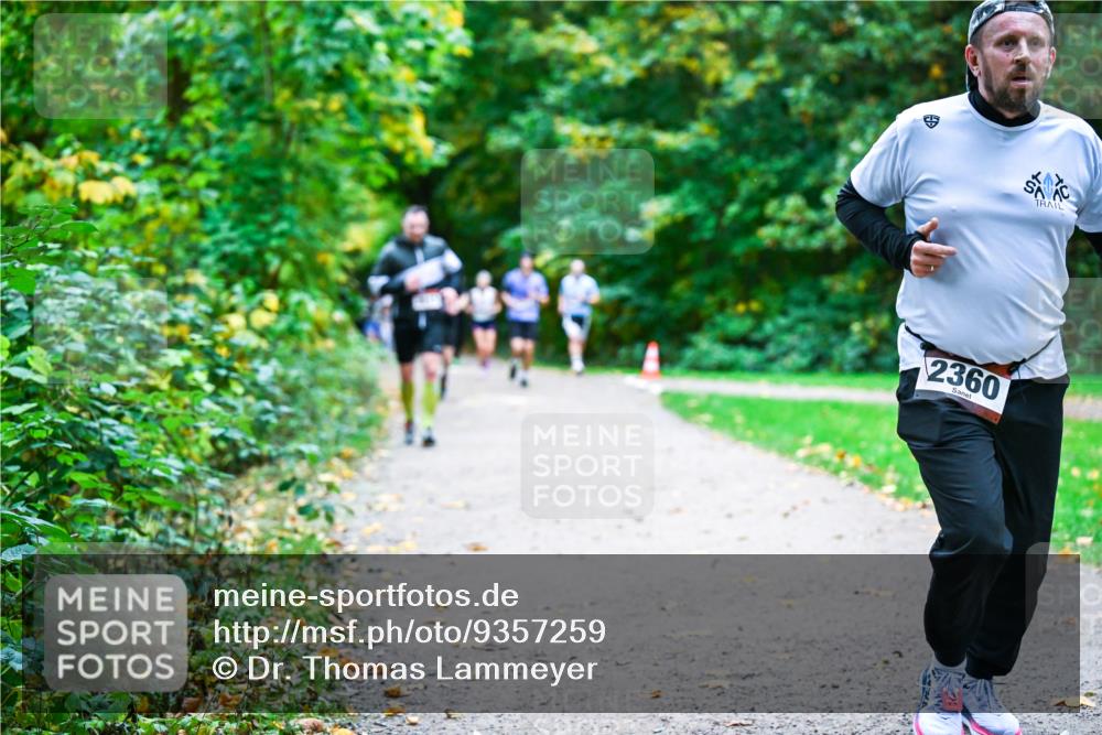 12.10.2025 - Bramfelder Halbmarathon 2025 Dr. Thomas Lammeyer http://msf.ph/oto/9357259 12.10.2025 11:00:14 Laufen 2360 meine-sportfotos.de