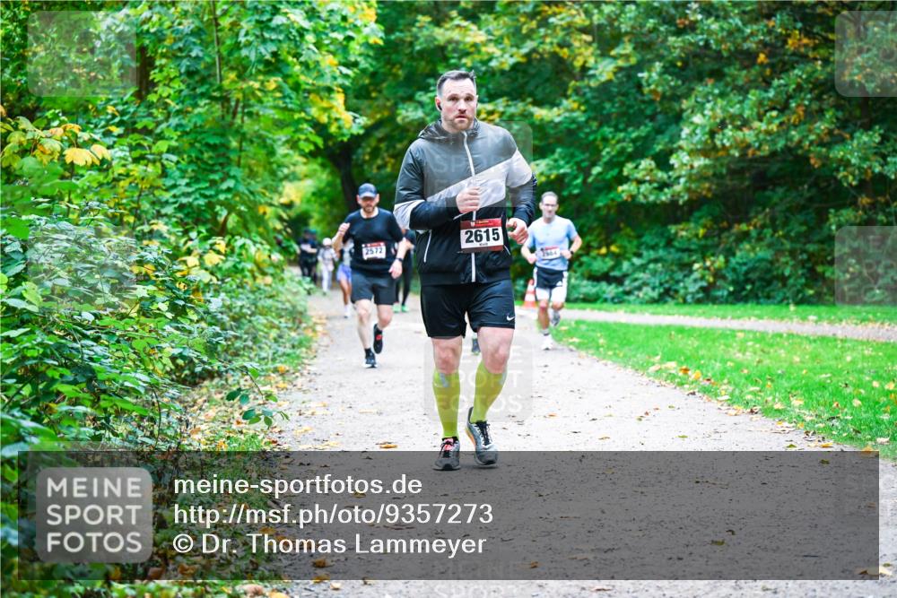 12.10.2025 - Bramfelder Halbmarathon 2025 Dr. Thomas Lammeyer http://msf.ph/oto/9357273 12.10.2025 11:00:18 Laufen 2615 meine-sportfotos.de