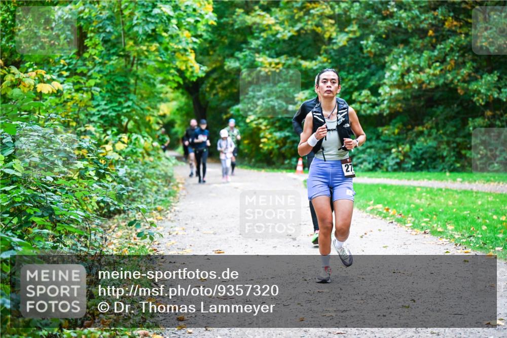 12.10.2025 - Bramfelder Halbmarathon 2025 Dr. Thomas Lammeyer http://msf.ph/oto/9357320 12.10.2025 11:00:26 Laufen  meine-sportfotos.de