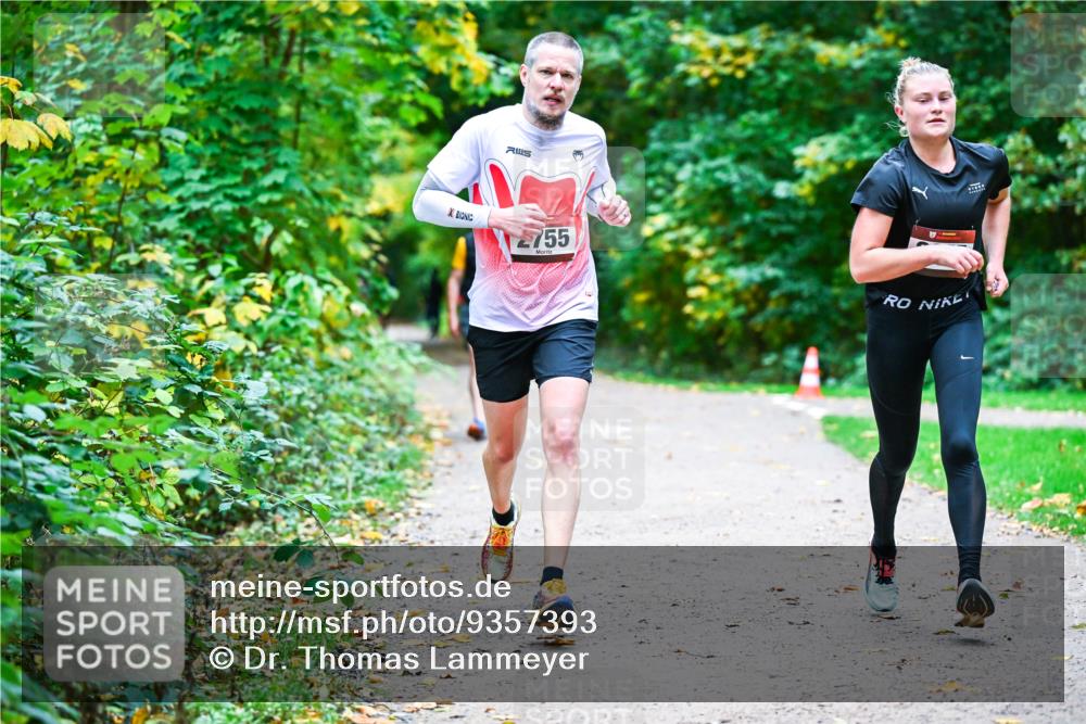 12.10.2025 - Bramfelder Halbmarathon 2025 Dr. Thomas Lammeyer http://msf.ph/oto/9357393 12.10.2025 11:00:41 Laufen 755 meine-sportfotos.de