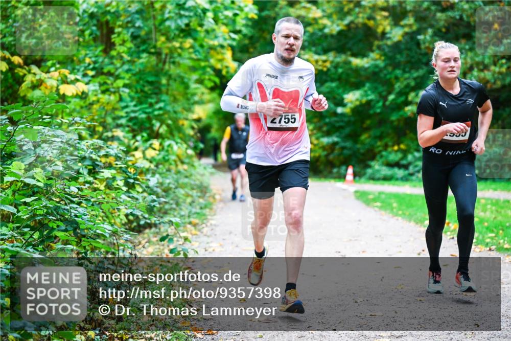 12.10.2025 - Bramfelder Halbmarathon 2025 Dr. Thomas Lammeyer http://msf.ph/oto/9357398 12.10.2025 11:00:42 Laufen 755 meine-sportfotos.de