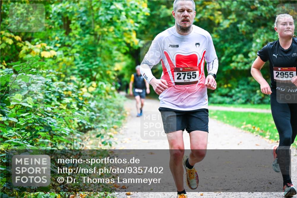 12.10.2025 - Bramfelder Halbmarathon 2025 Dr. Thomas Lammeyer http://msf.ph/oto/9357402 12.10.2025 11:00:42 Laufen 2755, 2955 meine-sportfotos.de