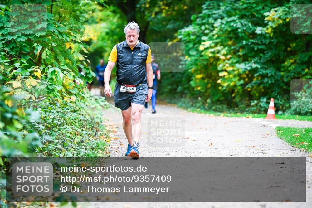 12.10.2025 - Bramfelder Halbmarathon 2025 Dr. Thomas Lammeyer http://msf.ph/oto/9357409 12.10.2025 11:00:45 Laufen 2550 meine-sportfotos.de