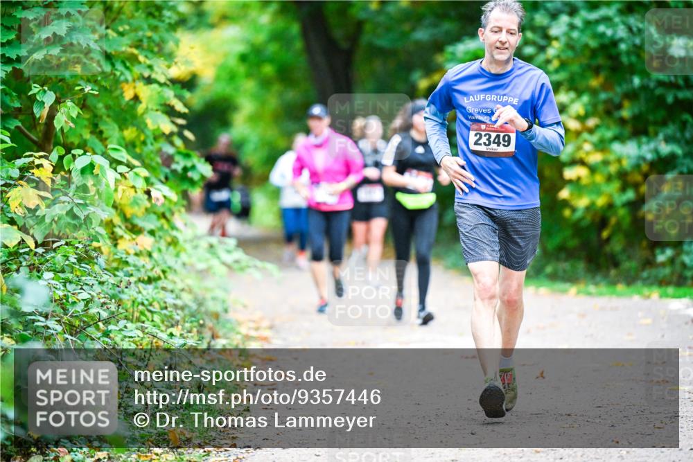 12.10.2025 - Bramfelder Halbmarathon 2025 Dr. Thomas Lammeyer http://msf.ph/oto/9357446 12.10.2025 11:01:00 Laufen 2349 meine-sportfotos.de