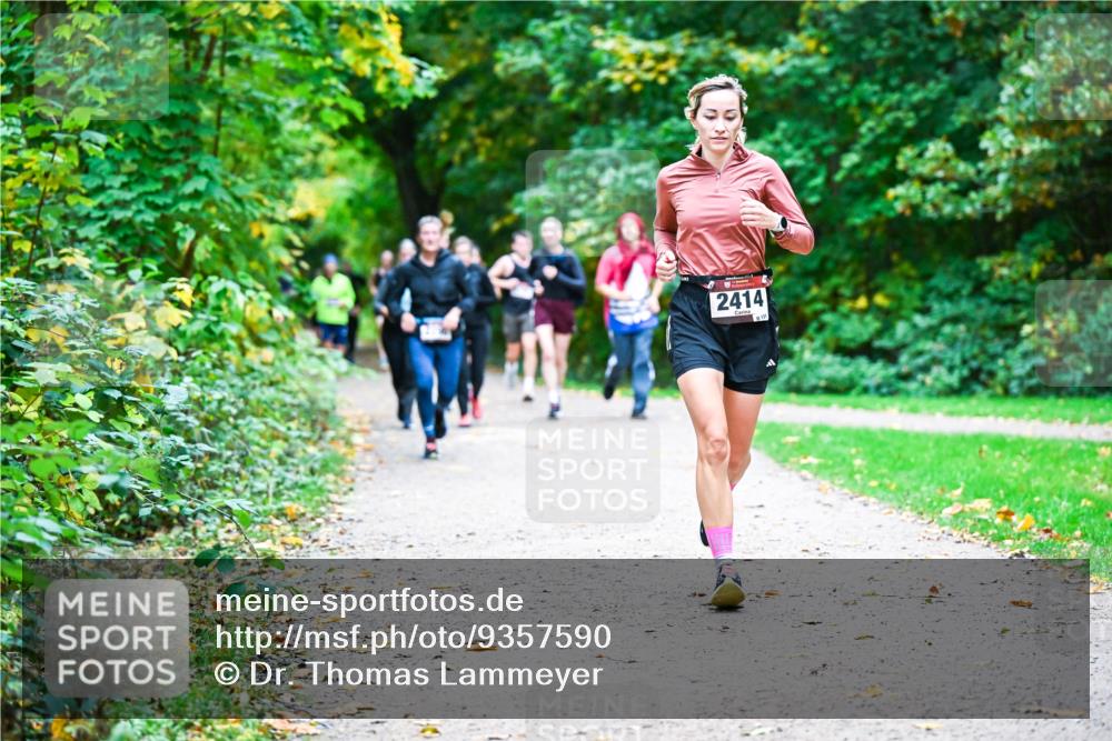 12.10.2025 - Bramfelder Halbmarathon 2025 Dr. Thomas Lammeyer http://msf.ph/oto/9357590 12.10.2025 11:01:29 Laufen 2414 meine-sportfotos.de
