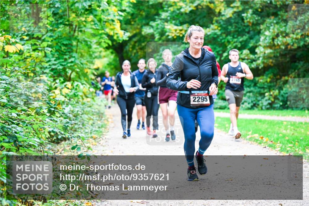12.10.2025 - Bramfelder Halbmarathon 2025 Dr. Thomas Lammeyer http://msf.ph/oto/9357621 12.10.2025 11:01:34 Laufen 2295, 2765 meine-sportfotos.de