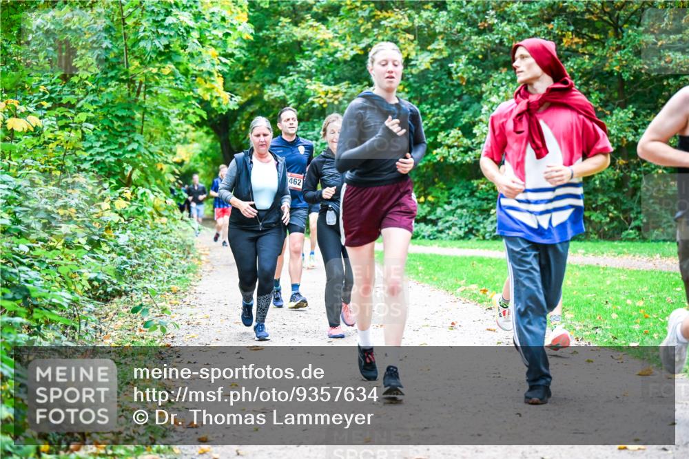 12.10.2025 - Bramfelder Halbmarathon 2025 Dr. Thomas Lammeyer http://msf.ph/oto/9357634 12.10.2025 11:01:37 Laufen 462 meine-sportfotos.de