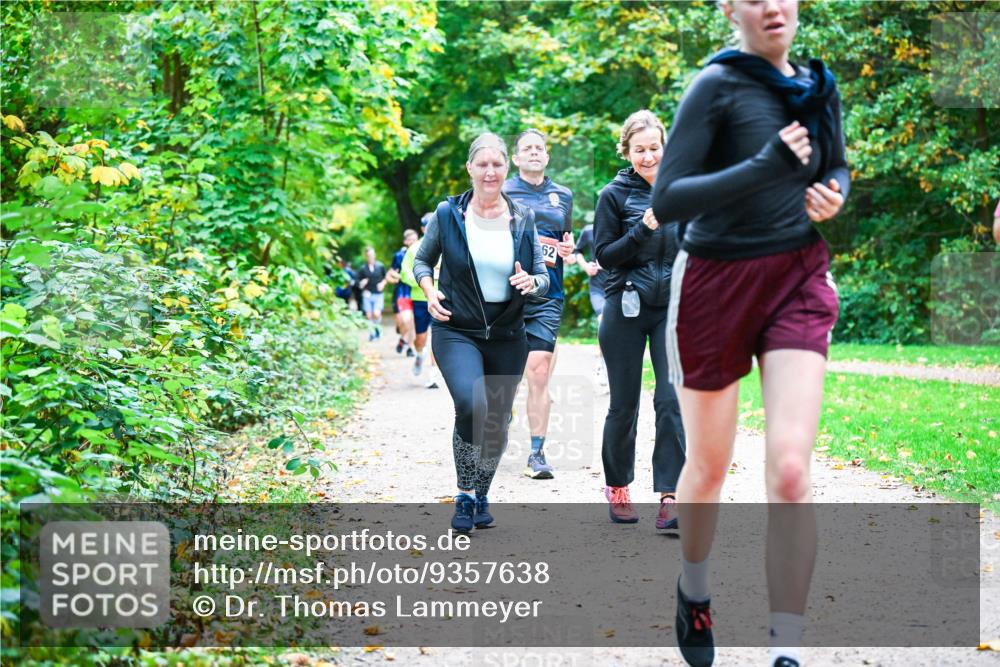 12.10.2025 - Bramfelder Halbmarathon 2025 Dr. Thomas Lammeyer http://msf.ph/oto/9357638 12.10.2025 11:01:38 Laufen 62 meine-sportfotos.de