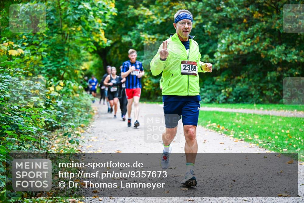 12.10.2025 - Bramfelder Halbmarathon 2025 Dr. Thomas Lammeyer http://msf.ph/oto/9357673 12.10.2025 11:01:43 Laufen 2389 meine-sportfotos.de
