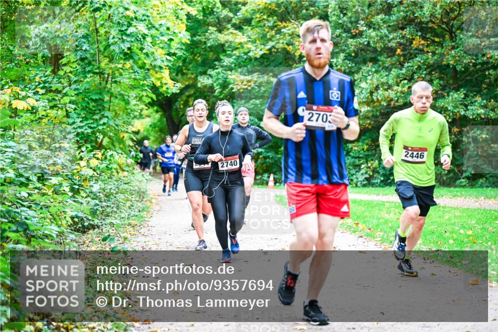 12.10.2025 - Bramfelder Halbmarathon 2025 Dr. Thomas Lammeyer http://msf.ph/oto/9357694 12.10.2025 11:01:46 Laufen 2740, 2703, 2446 meine-sportfotos.de