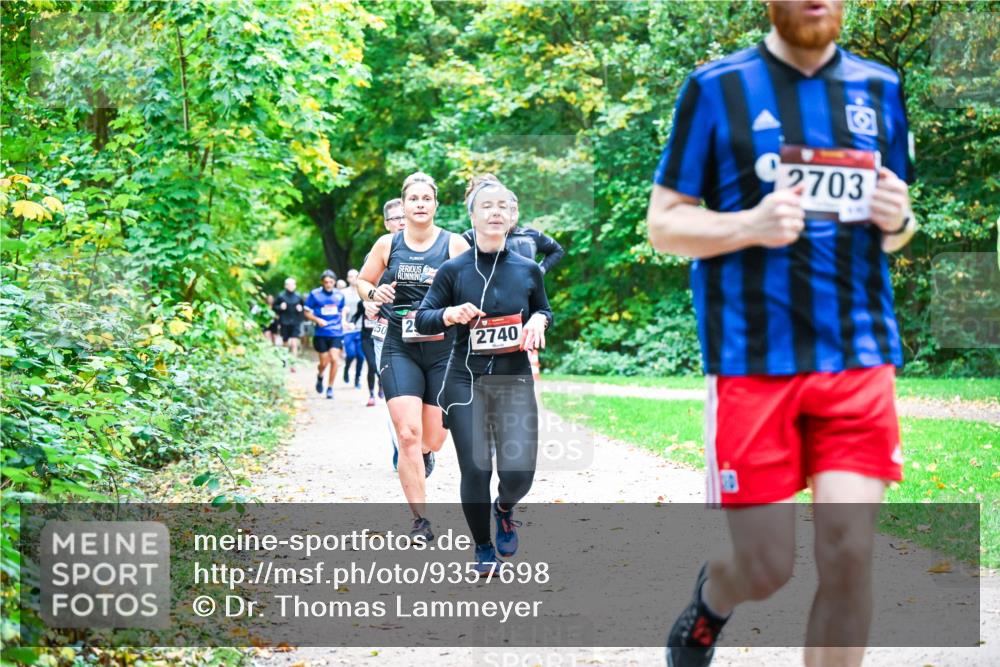 12.10.2025 - Bramfelder Halbmarathon 2025 Dr. Thomas Lammeyer http://msf.ph/oto/9357698 12.10.2025 11:01:47 Laufen 250, 12, 2740, 2703 meine-sportfotos.de