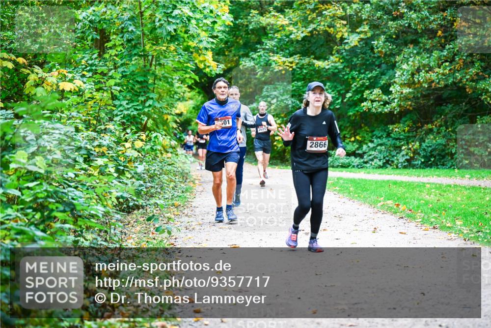12.10.2025 - Bramfelder Halbmarathon 2025 Dr. Thomas Lammeyer http://msf.ph/oto/9357717 12.10.2025 11:01:53 Laufen 1501, 2621, 2866 meine-sportfotos.de