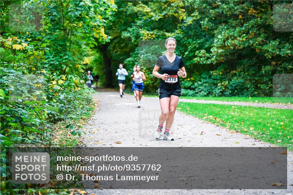 12.10.2025 - Bramfelder Halbmarathon 2025 Dr. Thomas Lammeyer http://msf.ph/oto/9357762 12.10.2025 11:02:03 Laufen 416, 2370 meine-sportfotos.de