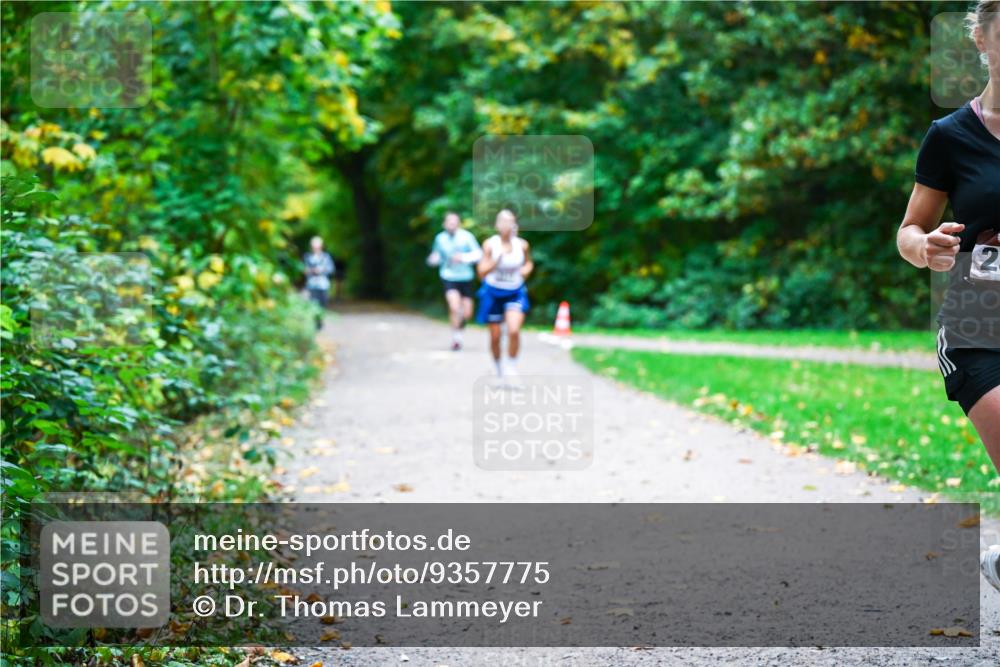 12.10.2025 - Bramfelder Halbmarathon 2025 Dr. Thomas Lammeyer http://msf.ph/oto/9357775 12.10.2025 11:02:04 Laufen  meine-sportfotos.de