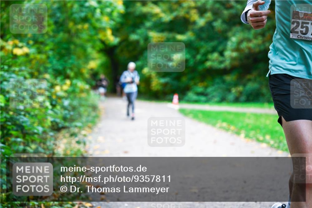 12.10.2025 - Bramfelder Halbmarathon 2025 Dr. Thomas Lammeyer http://msf.ph/oto/9357811 12.10.2025 11:02:11 Laufen 257 meine-sportfotos.de