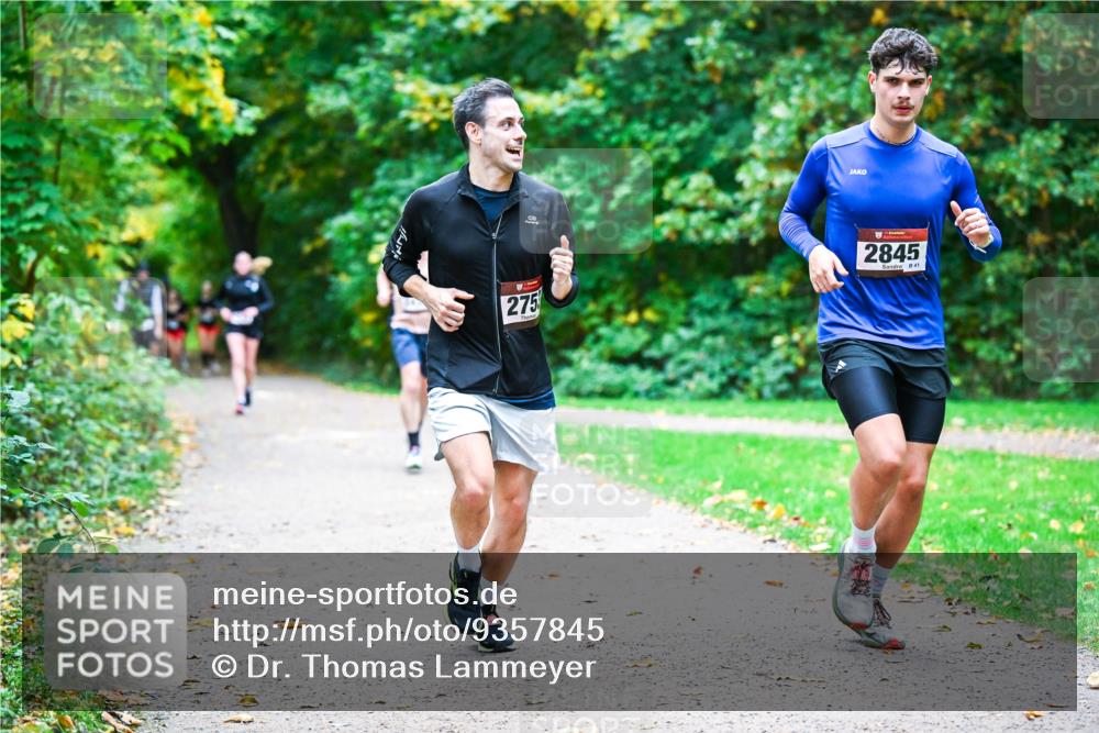 12.10.2025 - Bramfelder Halbmarathon 2025 Dr. Thomas Lammeyer http://msf.ph/oto/9357845 12.10.2025 11:02:19 Laufen 275, 2845, 41 meine-sportfotos.de