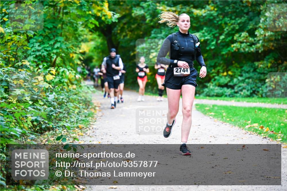 12.10.2025 - Bramfelder Halbmarathon 2025 Dr. Thomas Lammeyer http://msf.ph/oto/9357877 12.10.2025 11:02:28 Laufen 2744 meine-sportfotos.de