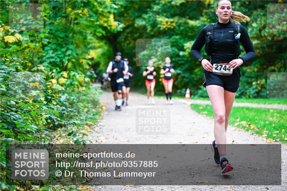 12.10.2025 - Bramfelder Halbmarathon 2025 Dr. Thomas Lammeyer http://msf.ph/oto/9357885 12.10.2025 11:02:29 Laufen 2744 meine-sportfotos.de