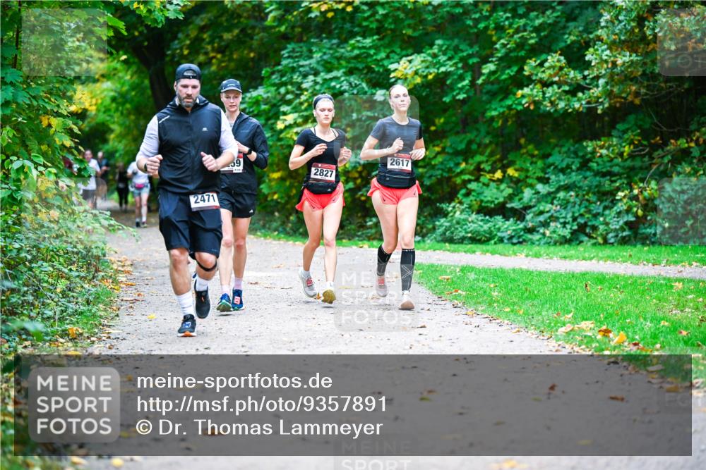 12.10.2025 - Bramfelder Halbmarathon 2025 Dr. Thomas Lammeyer http://msf.ph/oto/9357891 12.10.2025 11:02:32 Laufen 2471, 9, 2617, 2827 meine-sportfotos.de