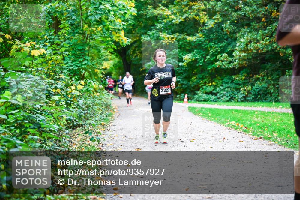 12.10.2025 - Bramfelder Halbmarathon 2025 Dr. Thomas Lammeyer http://msf.ph/oto/9357927 12.10.2025 11:02:39 Laufen 2222 meine-sportfotos.de