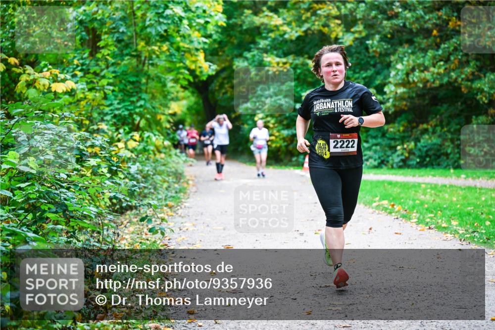 12.10.2025 - Bramfelder Halbmarathon 2025 Dr. Thomas Lammeyer http://msf.ph/oto/9357936 12.10.2025 11:02:40 Laufen 2222 meine-sportfotos.de