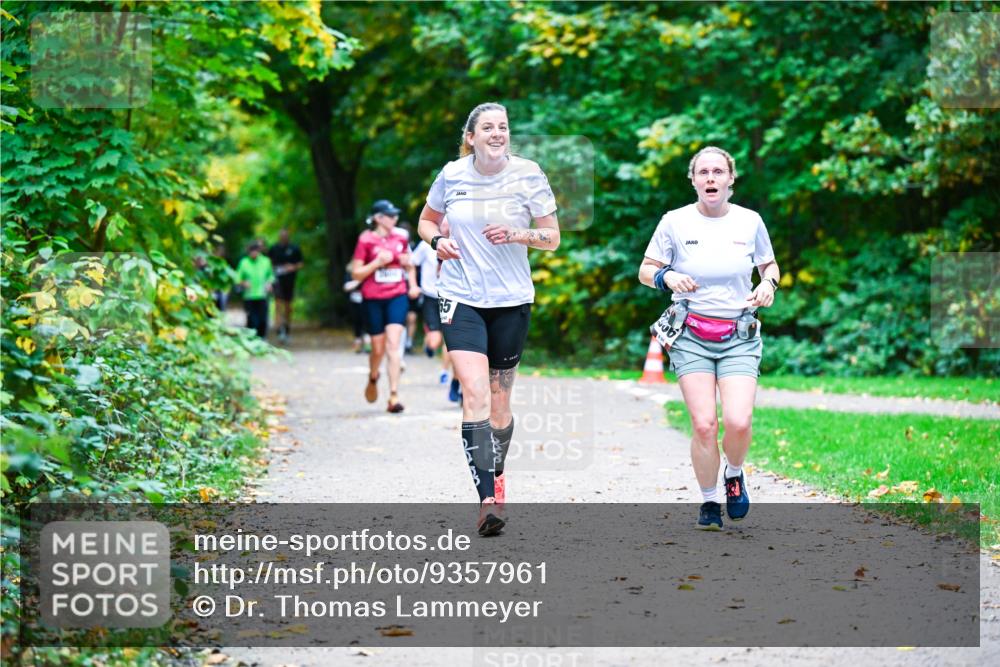12.10.2025 - Bramfelder Halbmarathon 2025 Dr. Thomas Lammeyer http://msf.ph/oto/9357961 12.10.2025 11:02:46 Laufen  meine-sportfotos.de