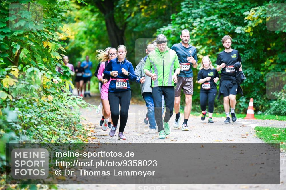 12.10.2025 - Bramfelder Halbmarathon 2025 Dr. Thomas Lammeyer http://msf.ph/oto/9358023 12.10.2025 11:02:57 Laufen 2189, 727, 2048 meine-sportfotos.de