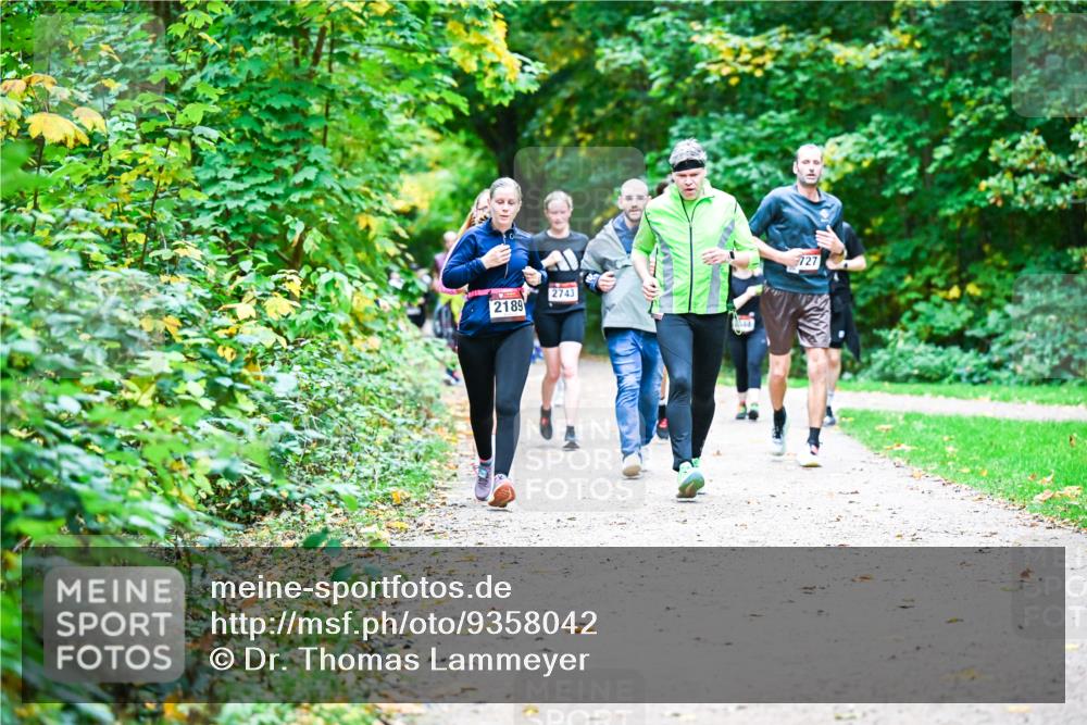 12.10.2025 - Bramfelder Halbmarathon 2025 Dr. Thomas Lammeyer http://msf.ph/oto/9358042 12.10.2025 11:02:59 Laufen 2189, 2743, 727 meine-sportfotos.de