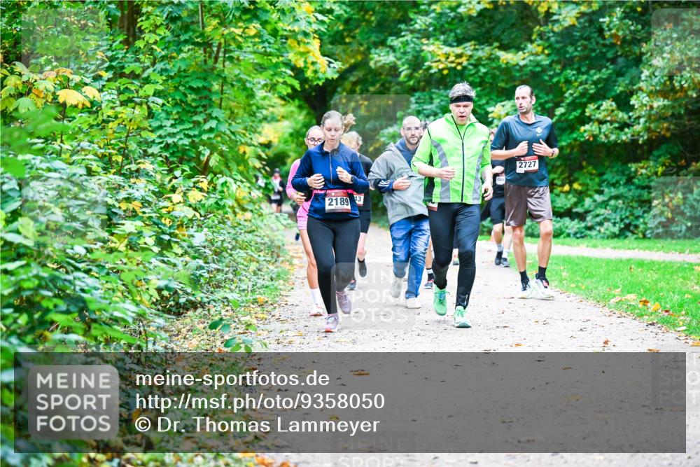 12.10.2025 - Bramfelder Halbmarathon 2025 Dr. Thomas Lammeyer http://msf.ph/oto/9358050 12.10.2025 11:03:01 Laufen 2189, 3, 2727 meine-sportfotos.de