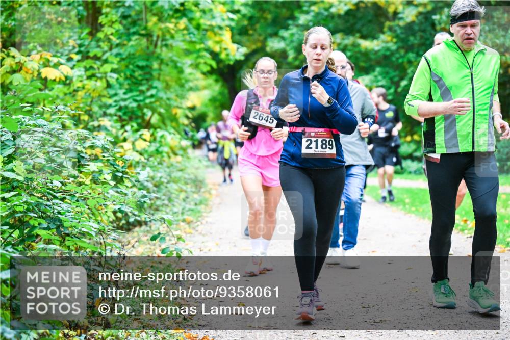 12.10.2025 - Bramfelder Halbmarathon 2025 Dr. Thomas Lammeyer http://msf.ph/oto/9358061 12.10.2025 11:03:03 Laufen 2645, 2189 meine-sportfotos.de