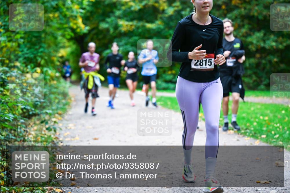 12.10.2025 - Bramfelder Halbmarathon 2025 Dr. Thomas Lammeyer http://msf.ph/oto/9358087 12.10.2025 11:03:09 Laufen 2815 meine-sportfotos.de