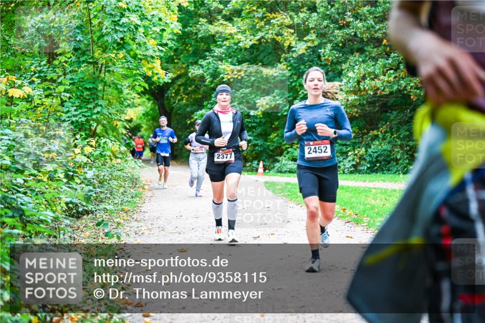 12.10.2025 - Bramfelder Halbmarathon 2025 Dr. Thomas Lammeyer http://msf.ph/oto/9358115 12.10.2025 11:03:14 Laufen 78, 2377, 2452 meine-sportfotos.de