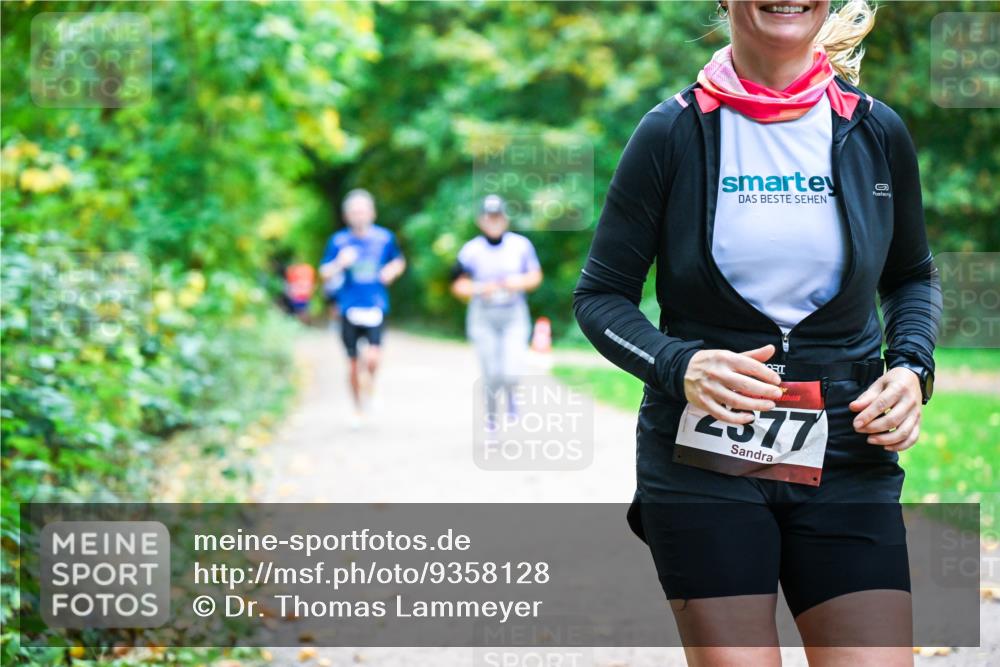 12.10.2025 - Bramfelder Halbmarathon 2025 Dr. Thomas Lammeyer http://msf.ph/oto/9358128 12.10.2025 11:03:17 Laufen 2377 meine-sportfotos.de