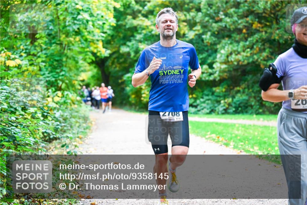 12.10.2025 - Bramfelder Halbmarathon 2025 Dr. Thomas Lammeyer http://msf.ph/oto/9358145 12.10.2025 11:03:20 Laufen 2708, 13, 26 meine-sportfotos.de