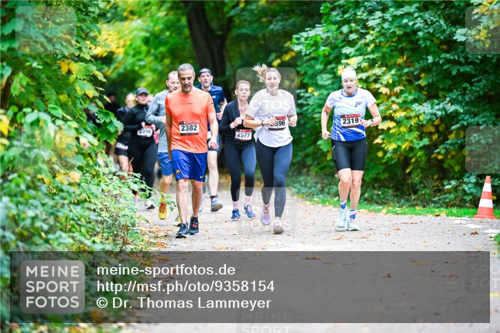 12.10.2025 - Bramfelder Halbmarathon 2025 Dr. Thomas Lammeyer http://msf.ph/oto/9358154 12.10.2025 11:03:24 Laufen 20, 2398, 2382, 2577, 396, 2319 meine-sportfotos.de