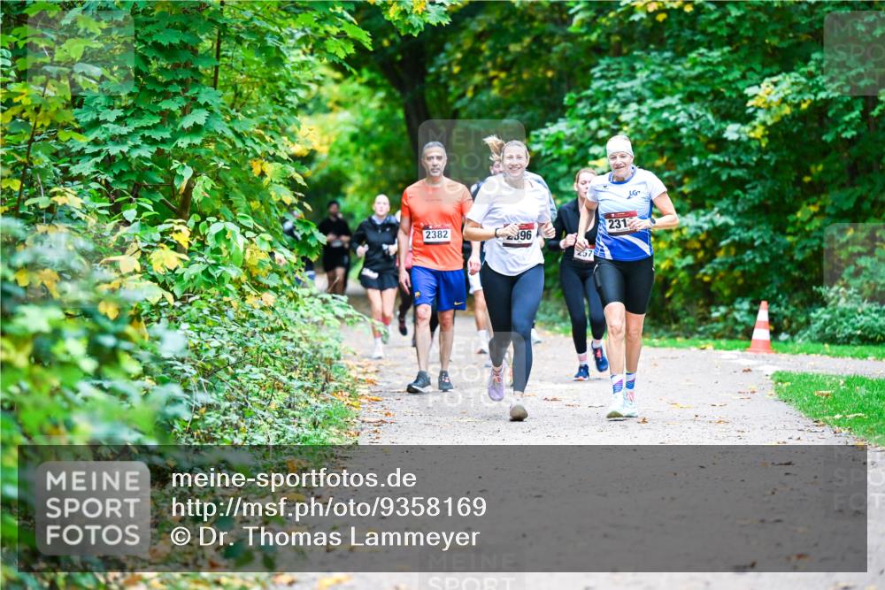 12.10.2025 - Bramfelder Halbmarathon 2025 Dr. Thomas Lammeyer http://msf.ph/oto/9358169 12.10.2025 11:03:27 Laufen 2382, 396, 257, 231 meine-sportfotos.de