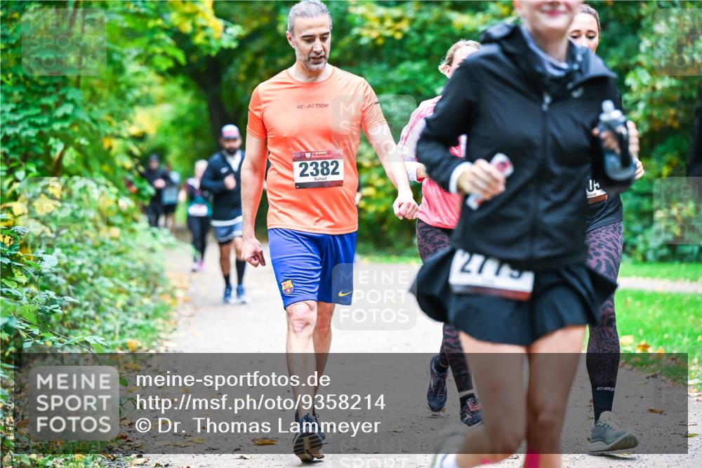 12.10.2025 - Bramfelder Halbmarathon 2025 Dr. Thomas Lammeyer http://msf.ph/oto/9358214 12.10.2025 11:03:38 Laufen 2382, 2775 meine-sportfotos.de