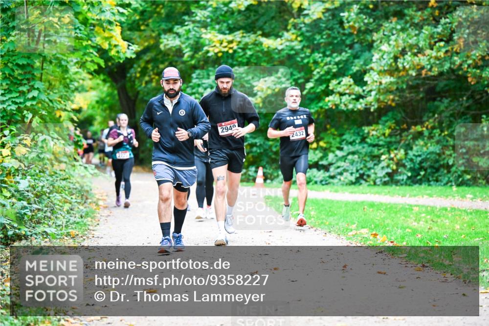12.10.2025 - Bramfelder Halbmarathon 2025 Dr. Thomas Lammeyer http://msf.ph/oto/9358227 12.10.2025 11:03:42 Laufen 2940, 2432 meine-sportfotos.de