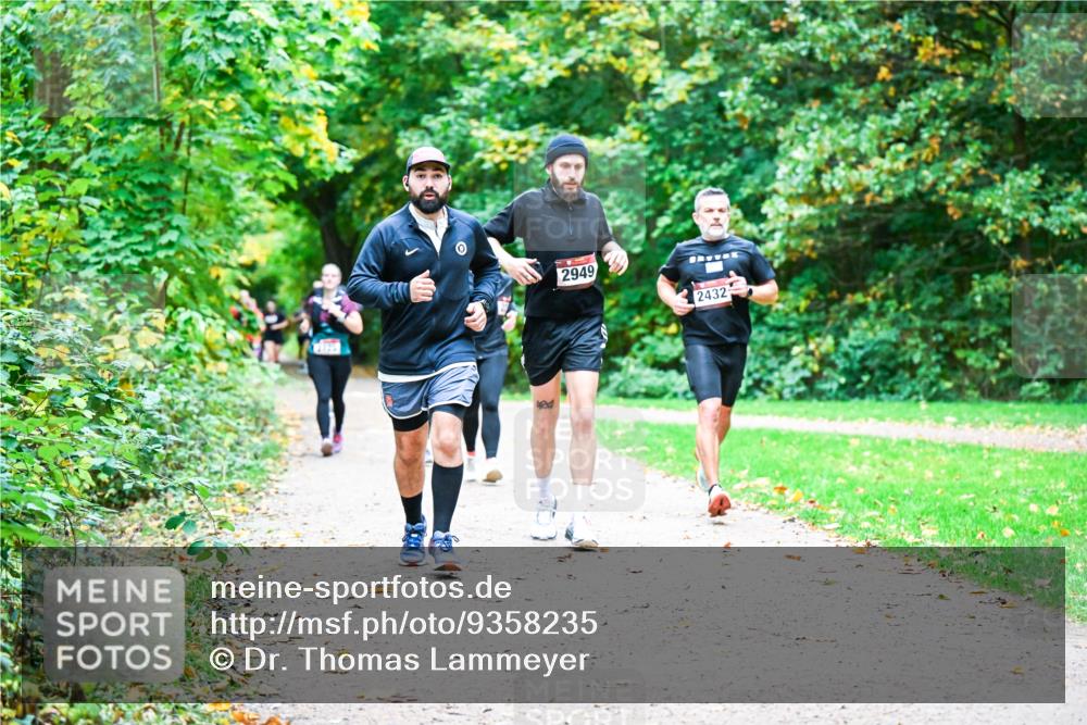 12.10.2025 - Bramfelder Halbmarathon 2025 Dr. Thomas Lammeyer http://msf.ph/oto/9358235 12.10.2025 11:03:43 Laufen 2949, 2432 meine-sportfotos.de