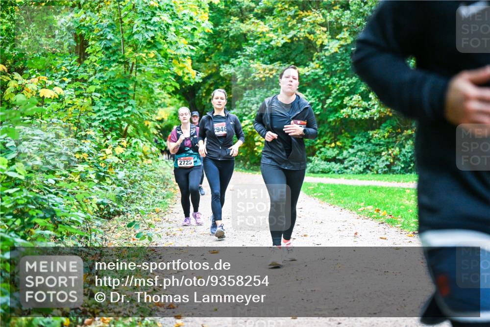 12.10.2025 - Bramfelder Halbmarathon 2025 Dr. Thomas Lammeyer http://msf.ph/oto/9358254 12.10.2025 11:03:46 Laufen 2725 meine-sportfotos.de