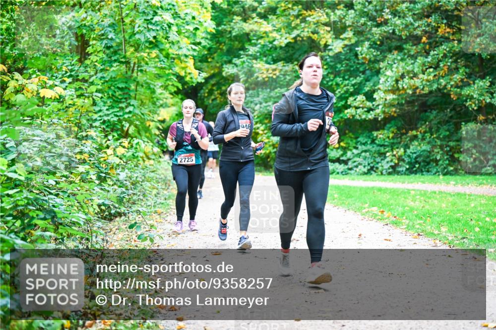 12.10.2025 - Bramfelder Halbmarathon 2025 Dr. Thomas Lammeyer http://msf.ph/oto/9358257 12.10.2025 11:03:46 Laufen 2725, 946 meine-sportfotos.de