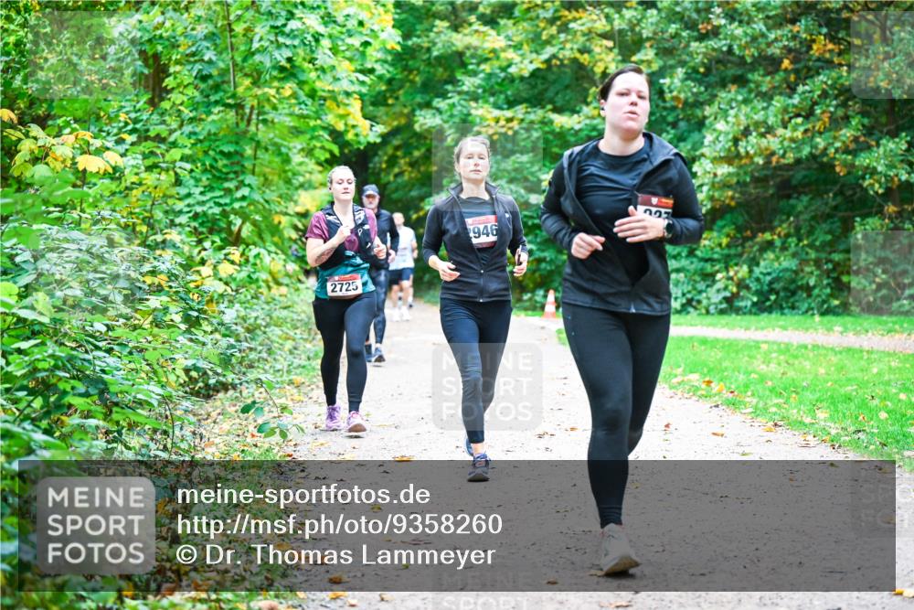 12.10.2025 - Bramfelder Halbmarathon 2025 Dr. Thomas Lammeyer http://msf.ph/oto/9358260 12.10.2025 11:03:47 Laufen 2725, 946, 327 meine-sportfotos.de