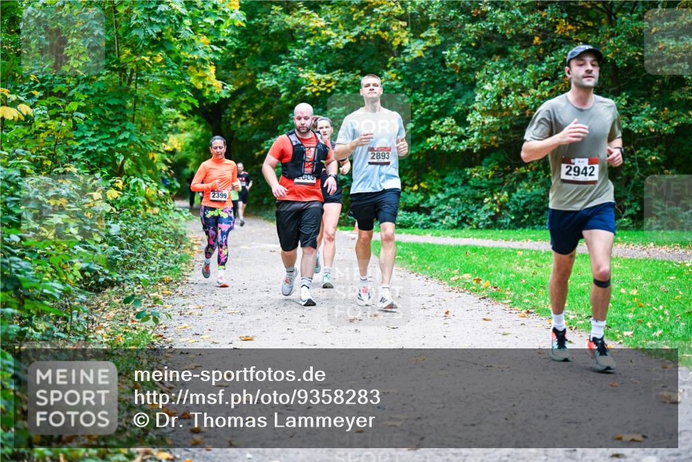 12.10.2025 - Bramfelder Halbmarathon 2025 Dr. Thomas Lammeyer http://msf.ph/oto/9358283 12.10.2025 11:03:55 Laufen 2399, 2893, 2942 meine-sportfotos.de