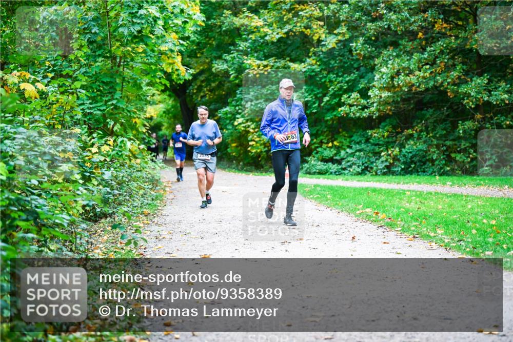 12.10.2025 - Bramfelder Halbmarathon 2025 Dr. Thomas Lammeyer http://msf.ph/oto/9358389 12.10.2025 11:04:14 Laufen 2585, 63 meine-sportfotos.de