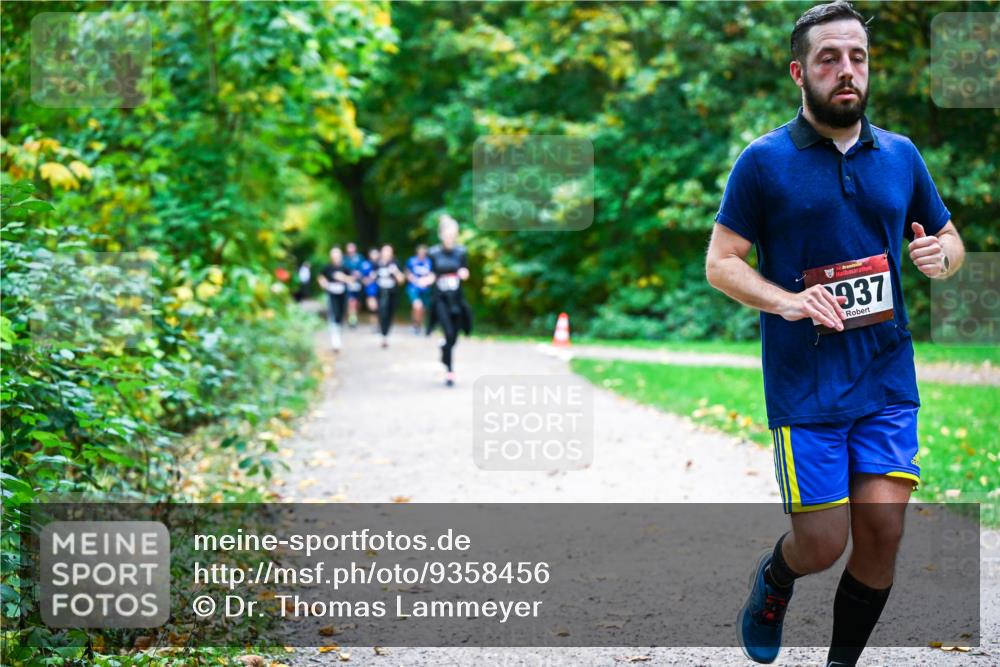 12.10.2025 - Bramfelder Halbmarathon 2025 Dr. Thomas Lammeyer http://msf.ph/oto/9358456 12.10.2025 11:04:24 Laufen 937 meine-sportfotos.de