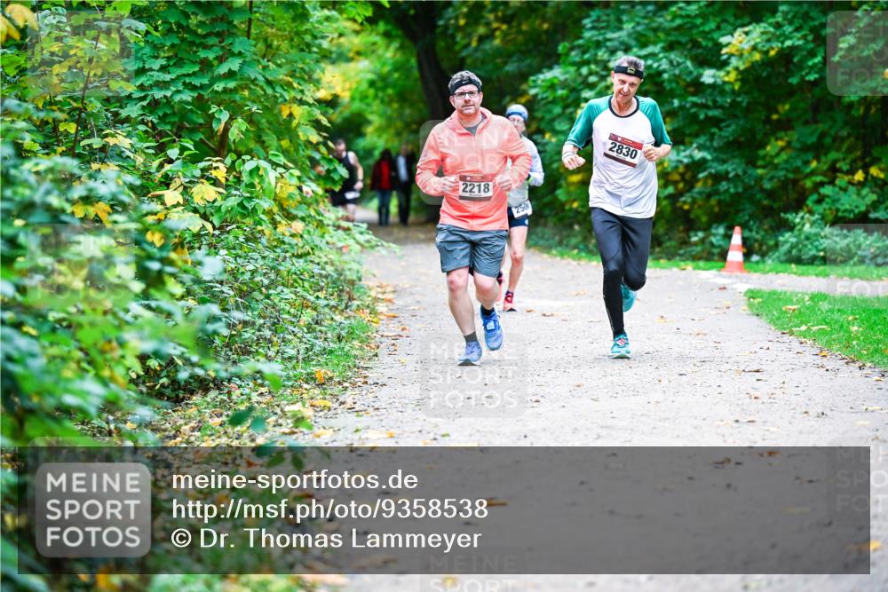 12.10.2025 - Bramfelder Halbmarathon 2025 Dr. Thomas Lammeyer http://msf.ph/oto/9358538 12.10.2025 11:04:45 Laufen 2218, 2500, 2830 meine-sportfotos.de
